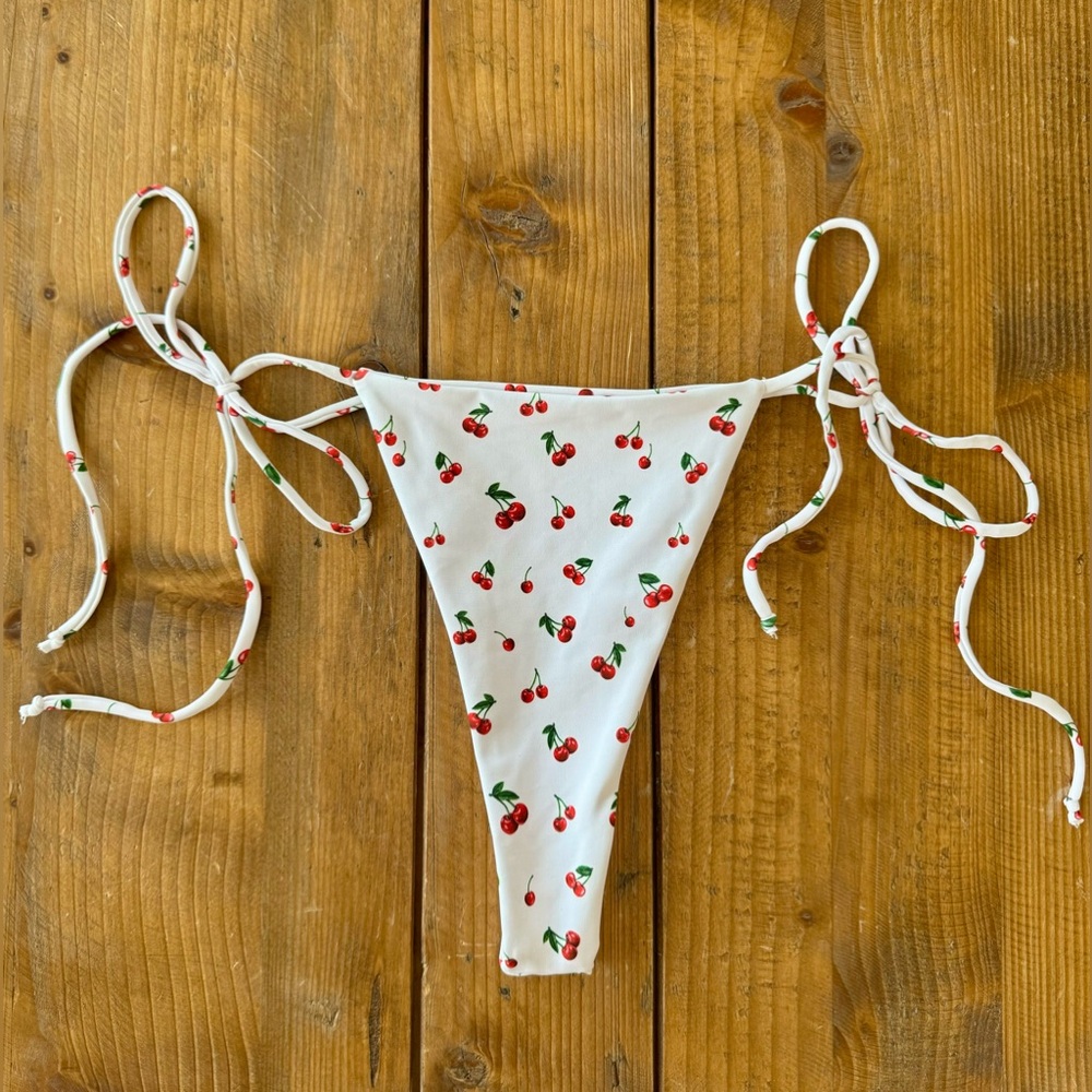 NWOT SKATIE ELSA BOTTOM TRIBECA PRINT